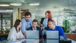 Why Choose Free Zone Companies for Business