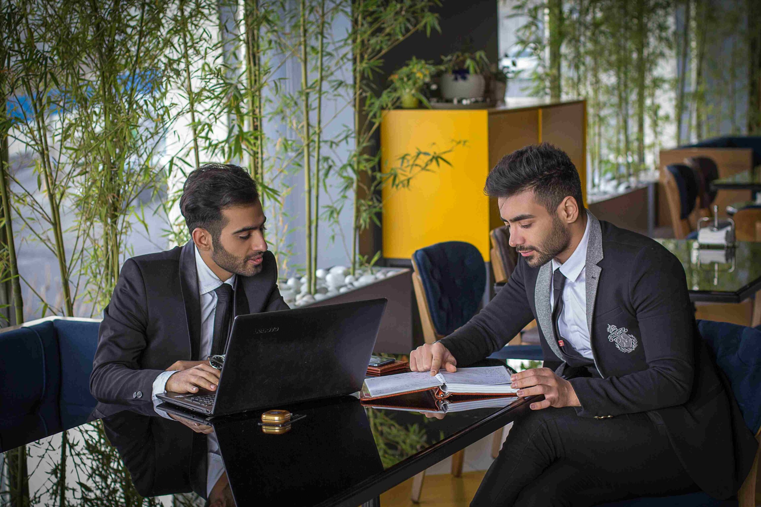 Understanding The Role Of UAE Corporate Lawyers In Business Growth 2 Understanding The Role Of UAE Corporate Lawyers In Business Growth