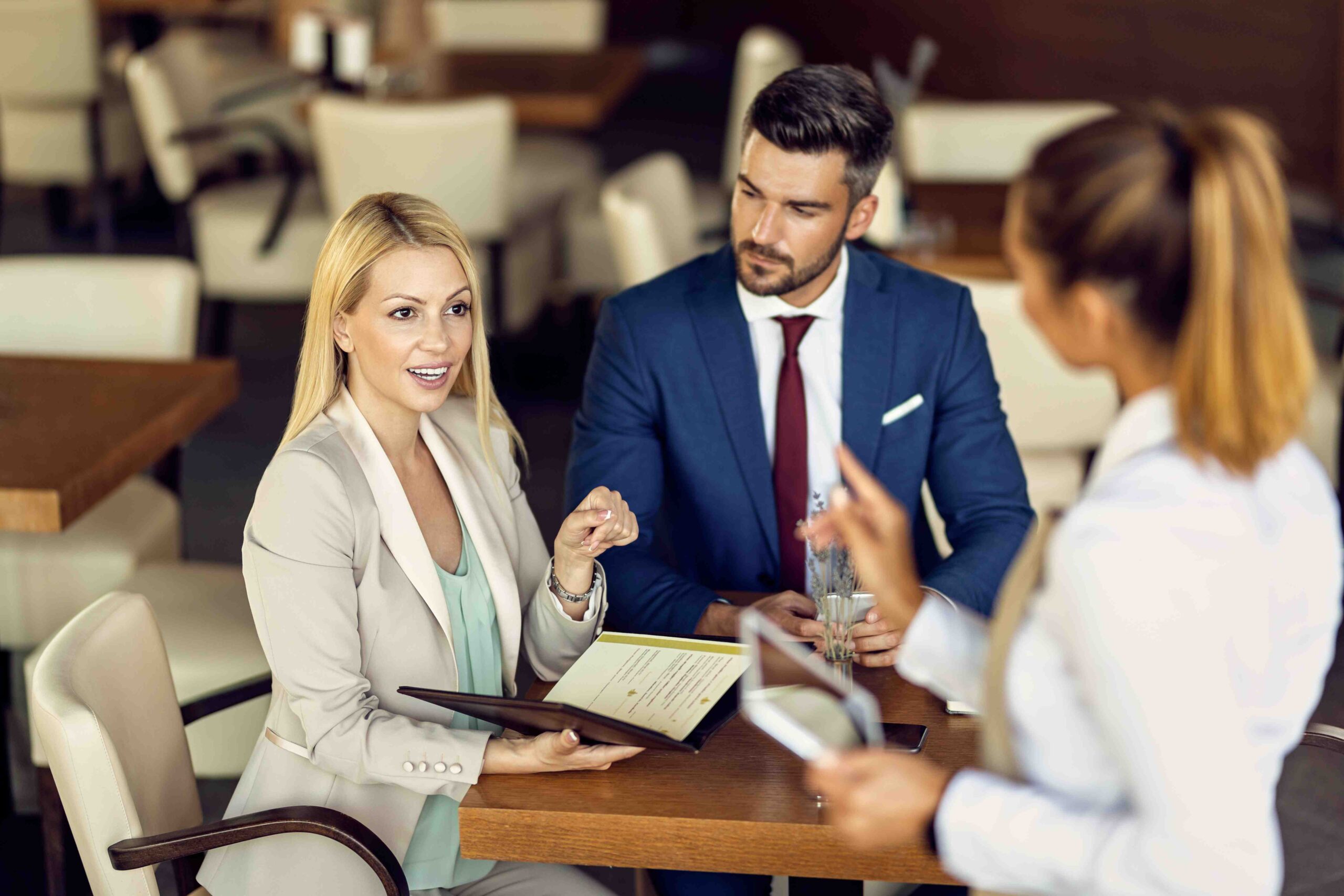 Real Estate Lawyer In Dubai: Property Disputes And How To Handle Them