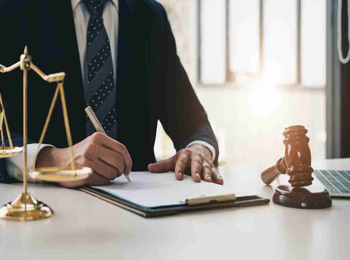 Common Myths About Divorce Lawyers In Dubai Debunked 2 Common Myths About Divorce Lawyers In Dubai Debunked