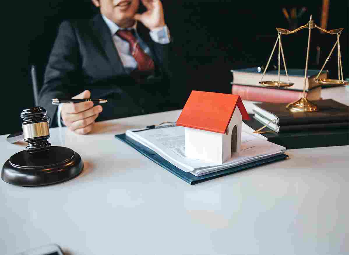 Common Mistakes To Avoid When Working With Real Estate Lawyers In Dubai