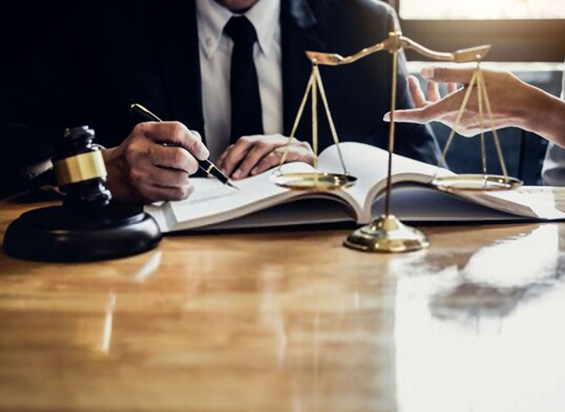 How to find the best advocate main