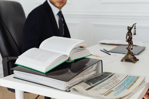 Financial Services Lawyers