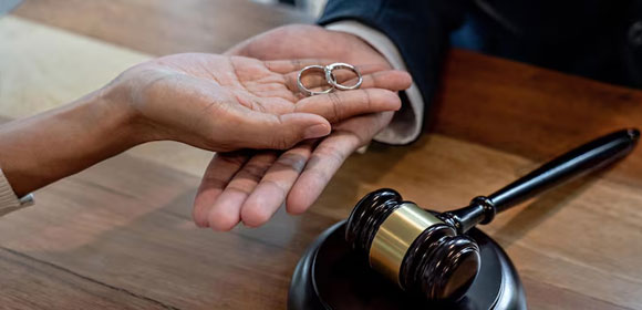 Divorce Lawyers In Abu Dhabi Divorce Lawyers In Abu Dhabi
